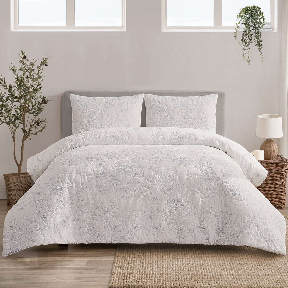 Blossom & Stitch Whitney 3 - Piece Comforter Set