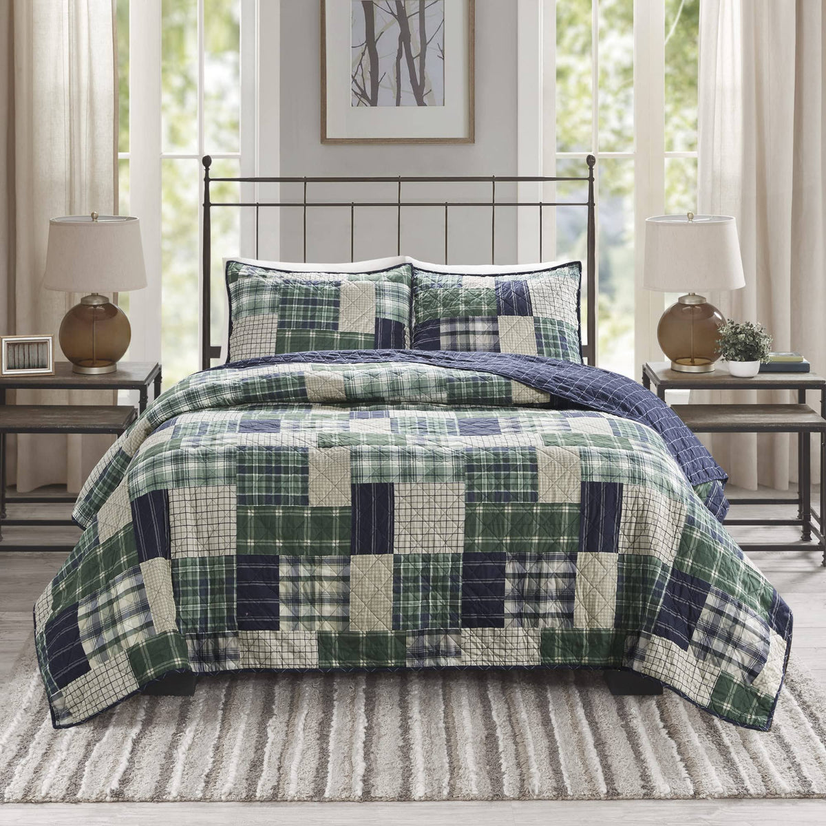 Madison Park - Timber 3 Piece Reversible Printed Quilt Set - Full/Queen - Green / Navy
