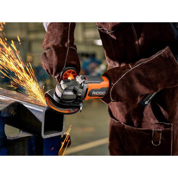 18V Brushless 8 - Tool Combo Kit W/ (2) 2.0 Ah and (1) 4.0 Ah MAX Output Batteries, Charger, & FREE 18V 4.0 Ah Battery