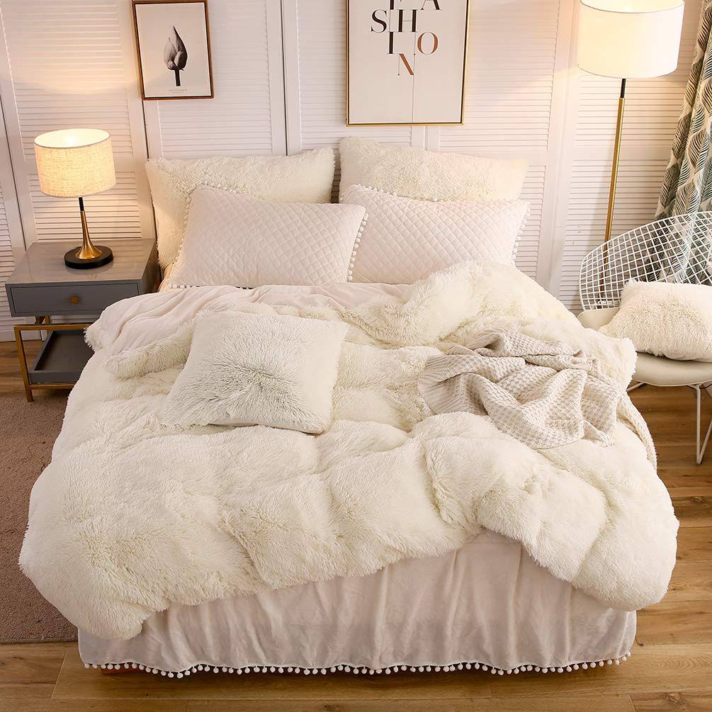 LIFEREVO Luxury Plush Shaggy Duvet Cover Set (1 Faux Fur Duvet Cover and 2 Pompoms Fringe Pillow Shams) Solid Zipper Closure (King Light Beige)